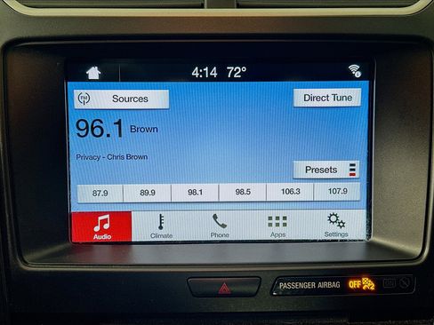 Used 2017 Ford Explorer XLT w/ Equipment Group 201A image 19