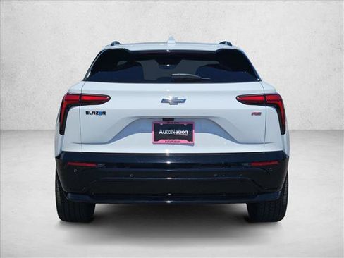 Certified 2024 Chevrolet Blazer EV RS RWD image 7