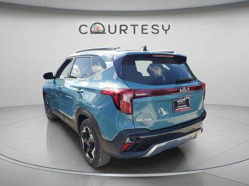 New 2026 Kia Seltos EX FWD image 2