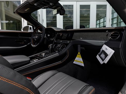 New 2025 Bentley Continental GTC image 28