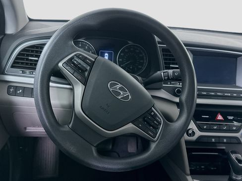 Used 2018 Hyundai Elantra SEL FWD image 17