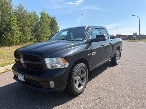 Used 2018 RAM 1500 Express w/ Express Value Package AWD/4WD image 1