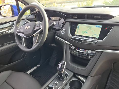 New 2025 Cadillac XT5 Premium Luxury w/ LPO, Floor Liner Package image 9