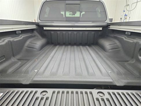 New 2026 Nissan Frontier SV w/ SV Convenience Package image 40