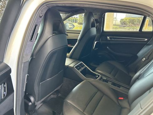 Used 2020 Porsche Panamera GTS image 43