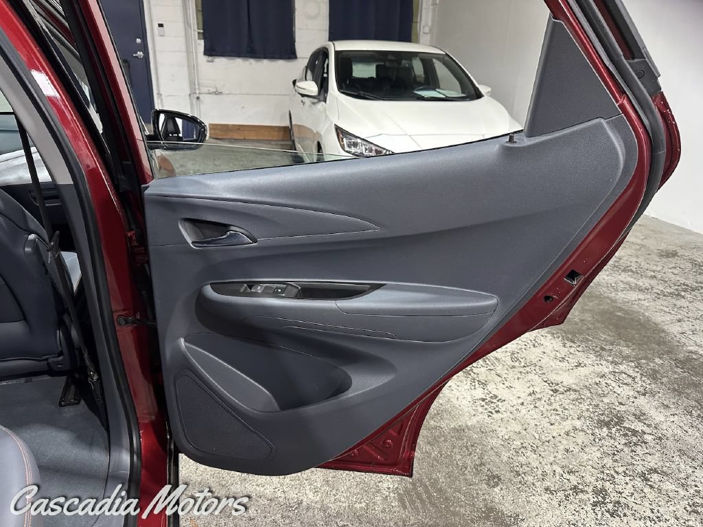 Used 2020 Chevrolet Bolt Premier w/ Infotainment Package FWD image 23