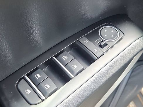 Used 2023 Kia Soul LX FWD image 21