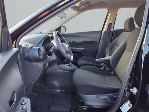 Used 2025 Nissan Kicks Play S image 23