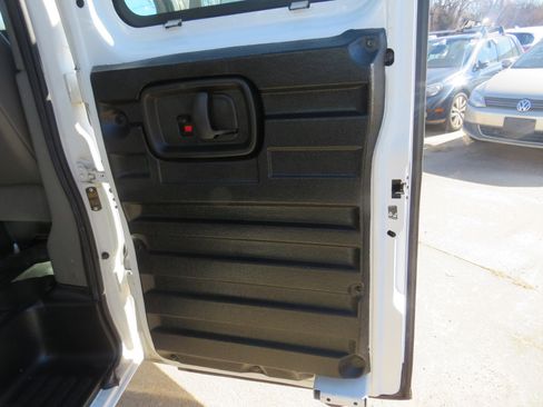 Used 2013 Chevrolet Express 2500 w/ Power Package image 19