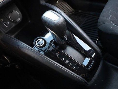 Used 2022 Nissan Kicks S FWD image 15
