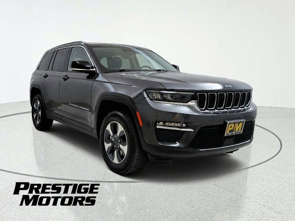 Used 2023 Jeep Grand Cherokee 4WD 4xe image 1