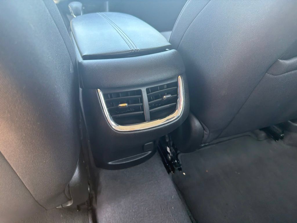 Used 2023 Chevrolet Malibu LT FWD image 26