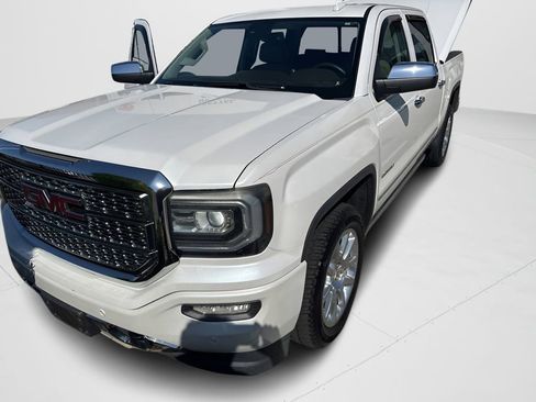 Used 2016 GMC Sierra 1500 Denali w/ Enhanced Driver Alert Package AWD/4WD image 2