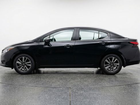 Used 2025 Nissan Versa SV FWD image 5
