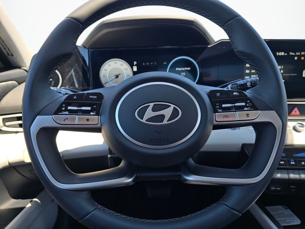 New 2026 Hyundai Elantra Limited FWD image 23