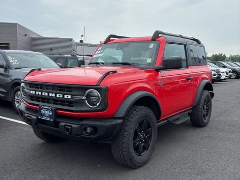Used 2024 Ford Bronco Black Diamond AWD/4WD image 2