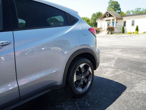 Used 2018 Honda HR-V EX image 23