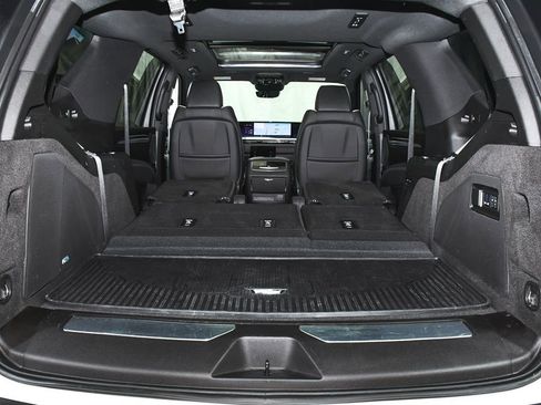 Used 2025 Cadillac Escalade Premium Luxury w/ LPO, Floor Liner Package AWD/4WD image 74