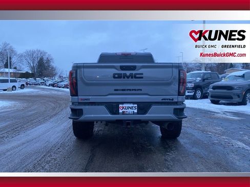 Used 2024 GMC Sierra 2500 AT4 w/ AT4 Premium Plus Package image 8