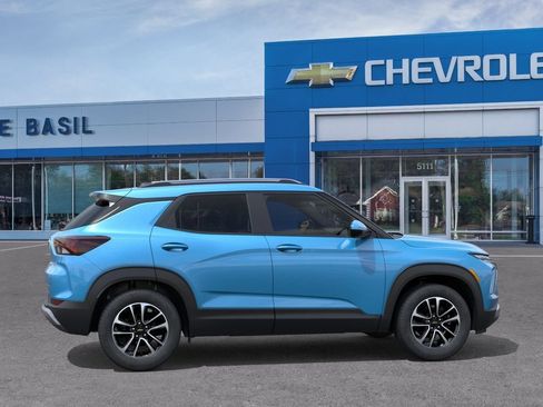 New 2026 Chevrolet TrailBlazer LT w/ Convenience Package AWD/4WD image 5