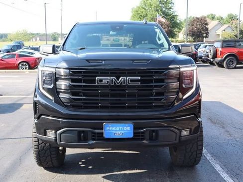 Used 2022 GMC Sierra 1500 Elevation AWD/4WD image 11