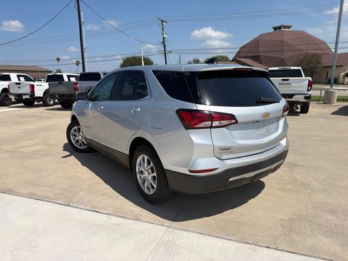 Used 2022 Chevrolet Equinox LT AWD/4WD image 5