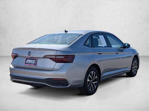 Used 2024 Volkswagen Jetta S image 5