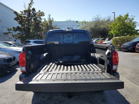 Used 2021 Toyota Tacoma SR image 10