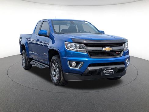 Used 2018 Chevrolet Colorado Z71 AWD/4WD image 3