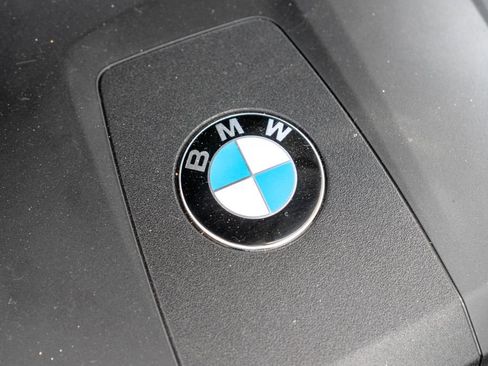 Used 2025 BMW 540i xDrive AWD/4WD image 44