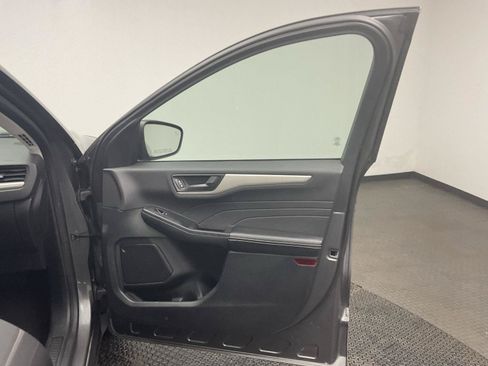 Used 2022 Ford Escape SE w/ SE Sport Appearance Package AWD/4WD image 23