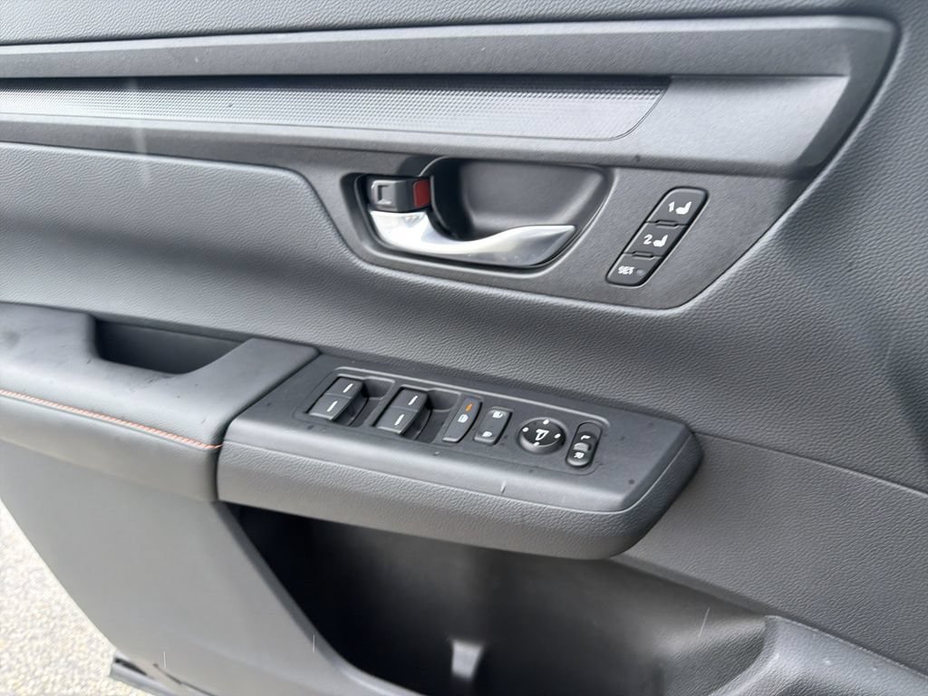 Used 2025 Honda CR-V Sport-L image 23