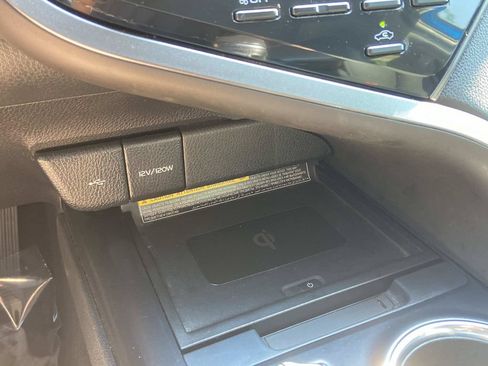 Used 2020 Toyota Camry XSE FWD image 38