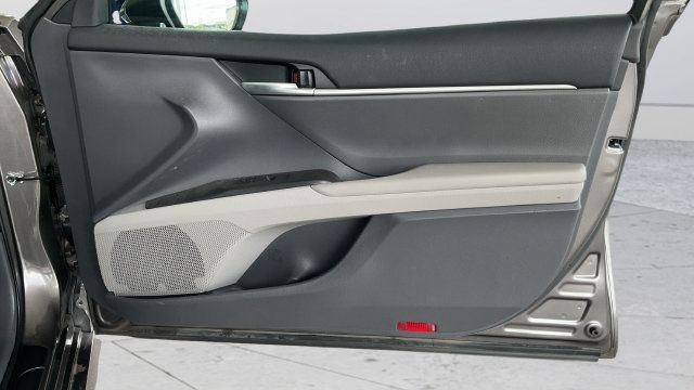 Used 2023 Toyota Camry LE FWD image 22
