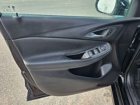 Used 2024 Buick Encore GX Sport Touring image 10