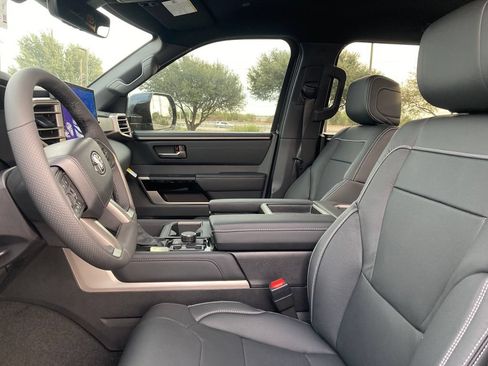 New 2026 Toyota Tundra Limited AWD/4WD image 10