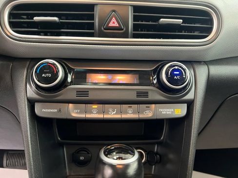 Used 2019 Hyundai Kona Limited FWD image 30