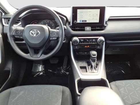 Used 2025 Toyota RAV4 XLE w/ Convenience Package image 13