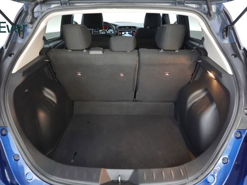 Used 2025 Nissan Leaf S FWD image 8