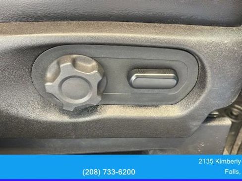 Used 2015 Ford Explorer XLT w/ Equipment Group 202B image 34