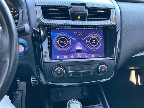 Used 2017 Nissan Altima 2.5 SR image 15