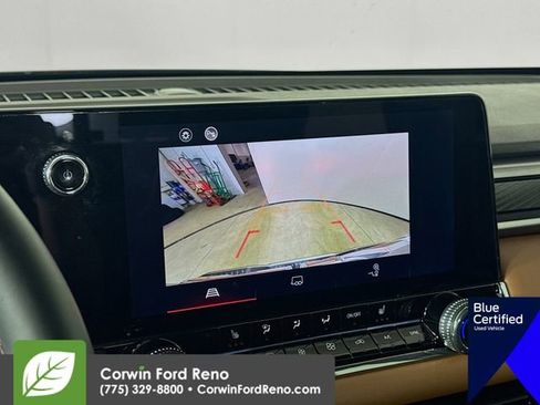 Used 2025 GMC Canyon AT4 image 17