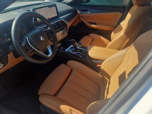 Used 2023 BMW 530i xDrive AWD/4WD image 14