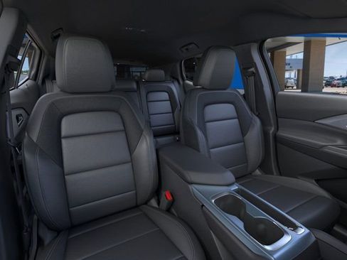 New 2025 Chevrolet Equinox EV LT image 16