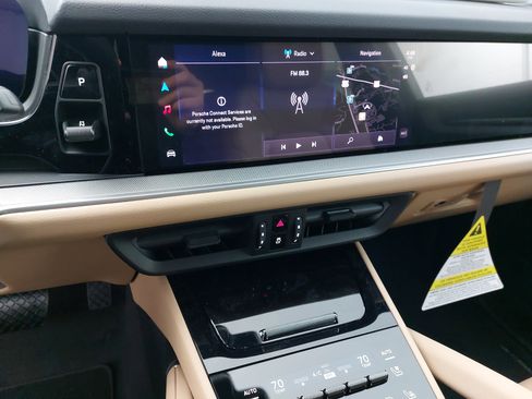 New 2026 Porsche Cayenne Coupe image 22