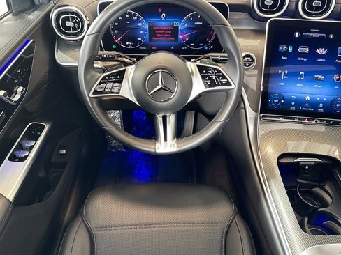 Used 2024 Mercedes-Benz GLC 300 4MATIC image 21