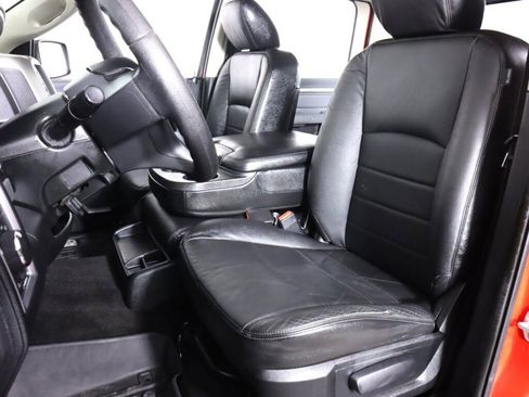 Used 2017 RAM 1500 Classic SLT image 29