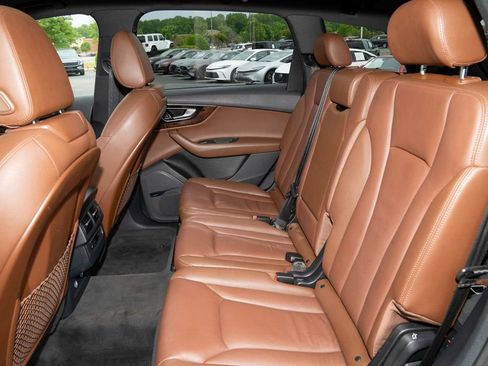 Used 2018 Audi Q7 3.0T Premium Plus w/ Premium Plus Package AWD/4WD image 17