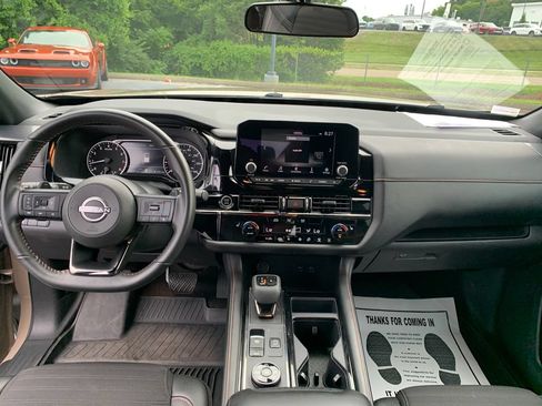 Used 2024 Nissan Pathfinder Rock Creek AWD/4WD image 21