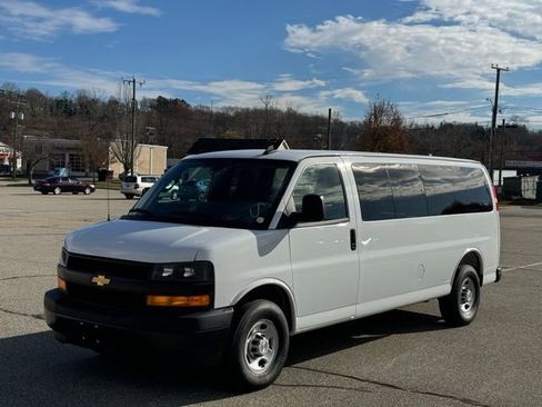 Used 2025 Chevrolet Express 3500 LS image 1
